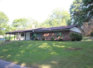 201 Anglewood St, Nashville, AR 71852