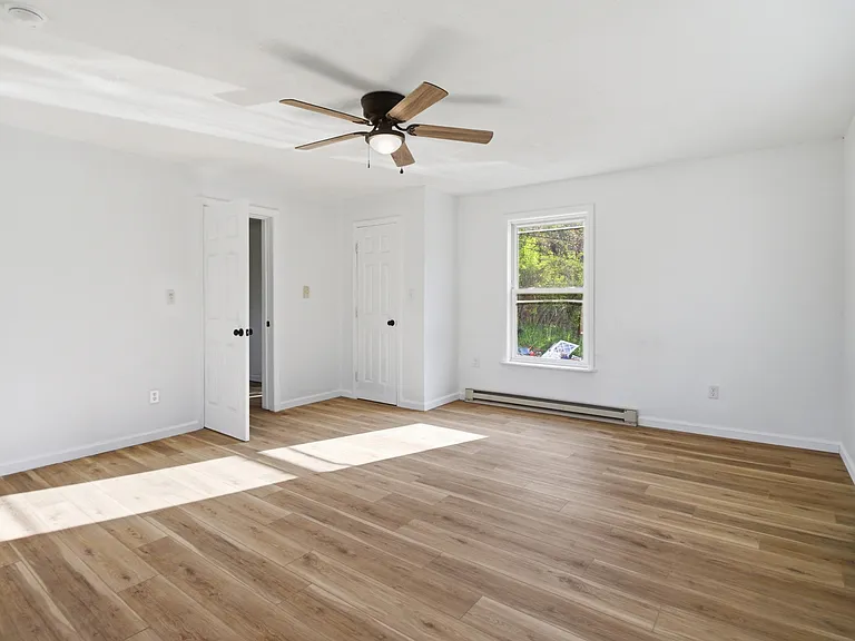 318 McClure St — Photo 12