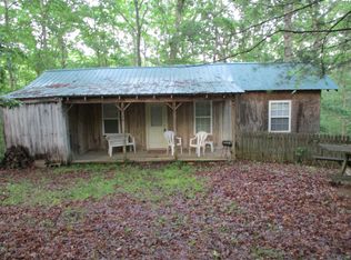 3291 Rustling Oaks Dr, Nunnelly, TN 37137