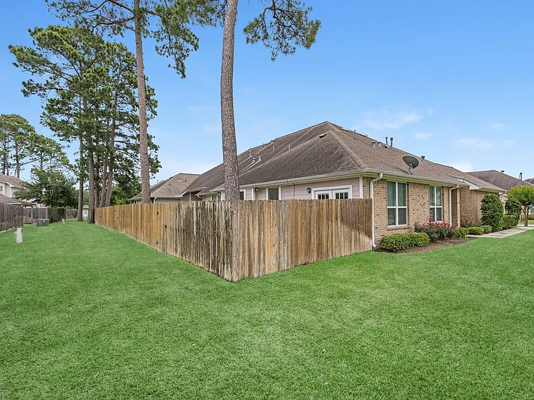 2034 Que Manor Dr — Photo 29