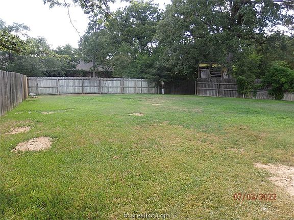 4th image of 2902 Pierre Pl