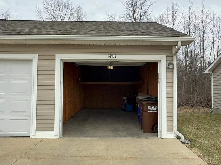 1401 Millbrook Trl — Photo 20