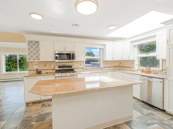 5434 Amboy Road image 18 of 36