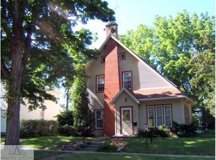 207 E Baldwin St, Saint Johns, MI