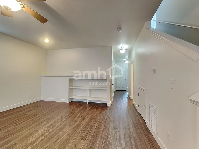 1318 SW 176th Ter — Photo 8