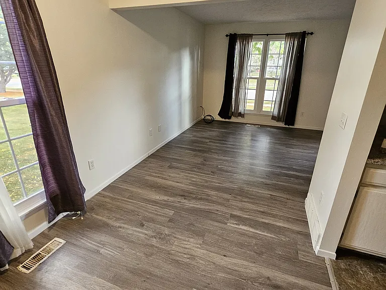 2901 Staten Ave #15 — Photo 4