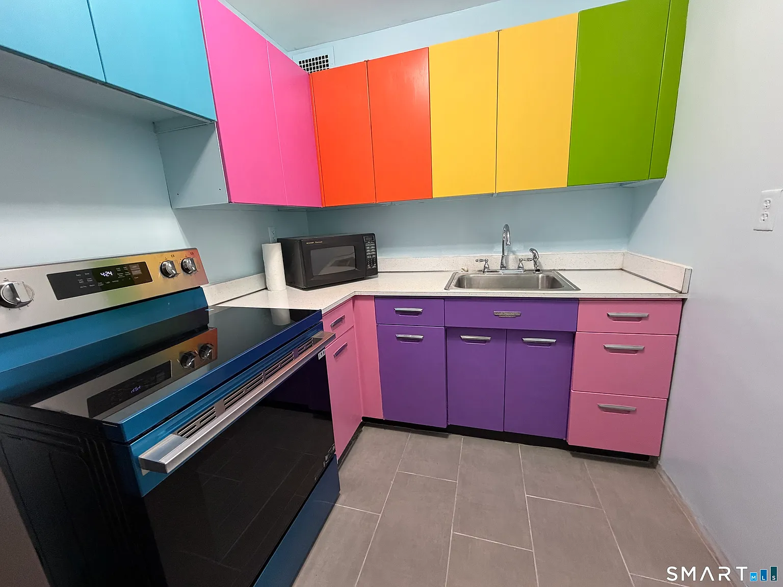 1 bed, 1.0 bath, 815 sqft, $2,500 — Photo 3