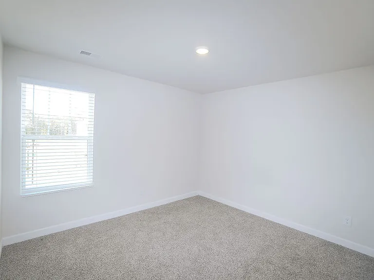 221 Alden Ct — Photo 25