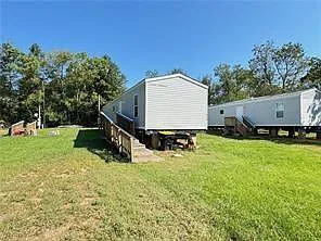 3 bed, 2.0 bath, 896 sqft, $950 — Photo 2