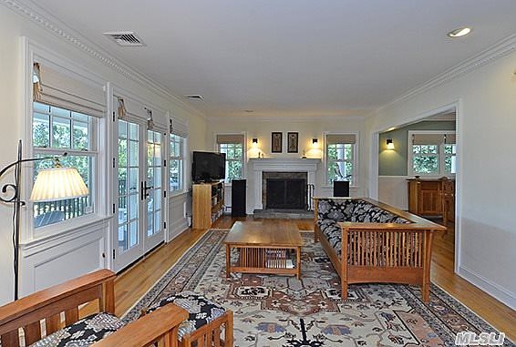 4th image of 3 Southland Dr