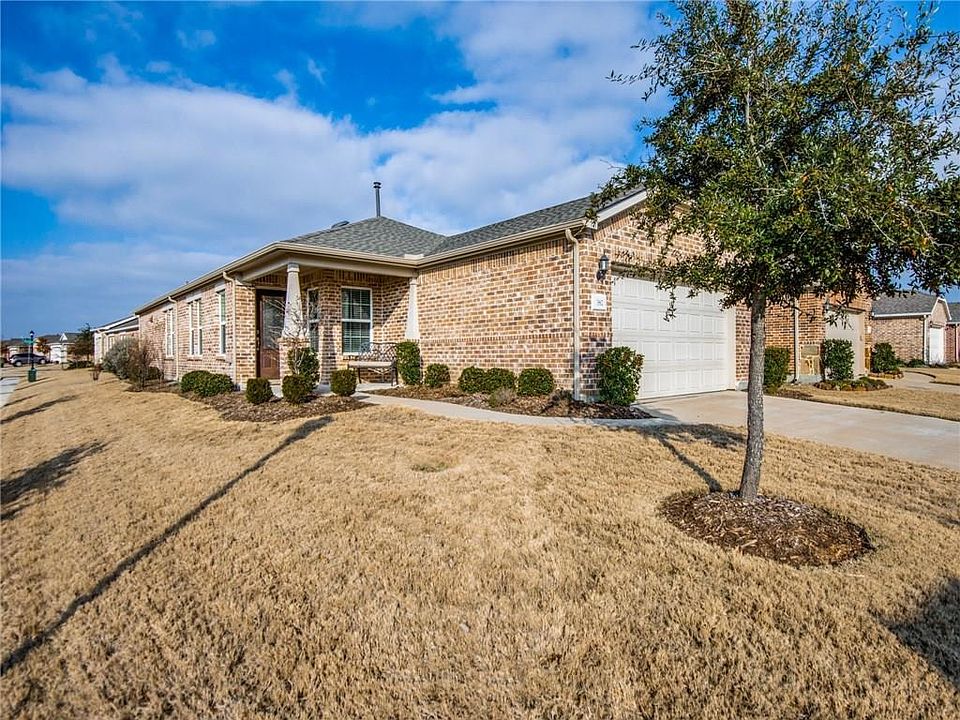 1st image of 382 Balboa Ct