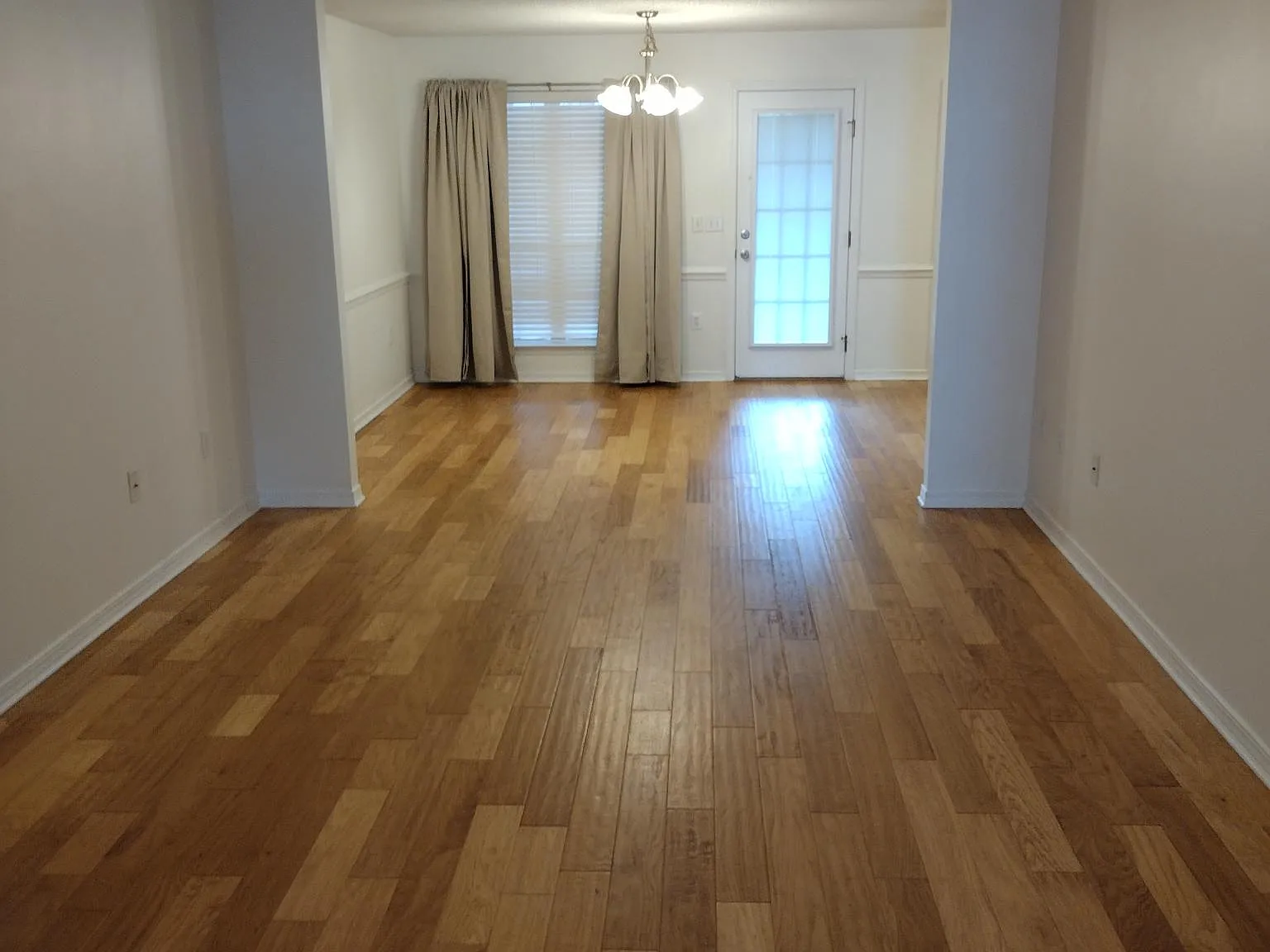 3 bed, 1409 sqft, $1,800 — Photo 3
