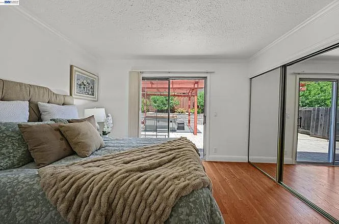 2883 Westchester Dr — Photo 19