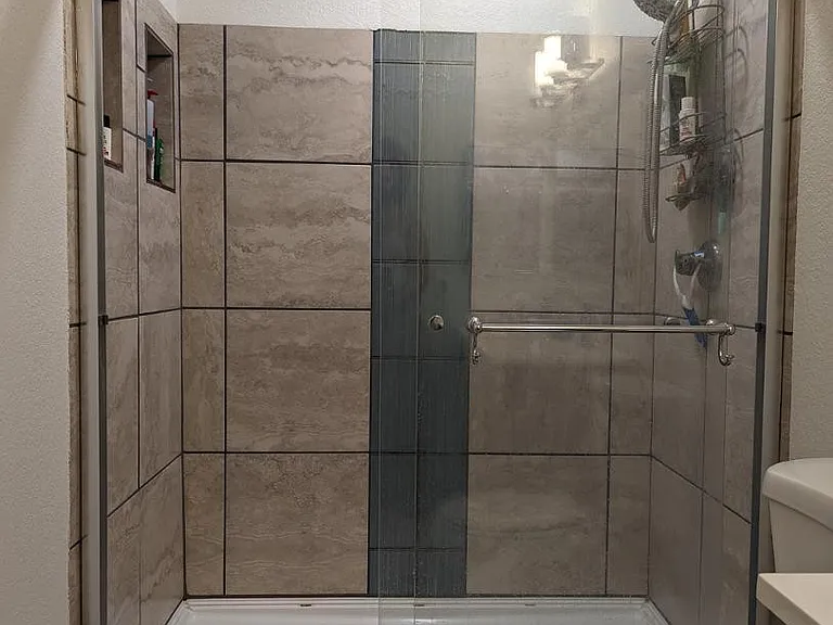 306 E Ludlow Dr #B — Photo 14