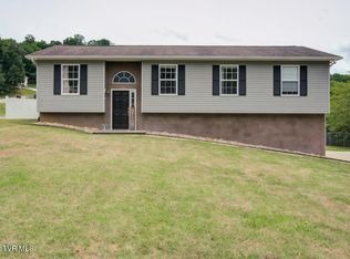 1422 E Church St, Greeneville, TN 37745