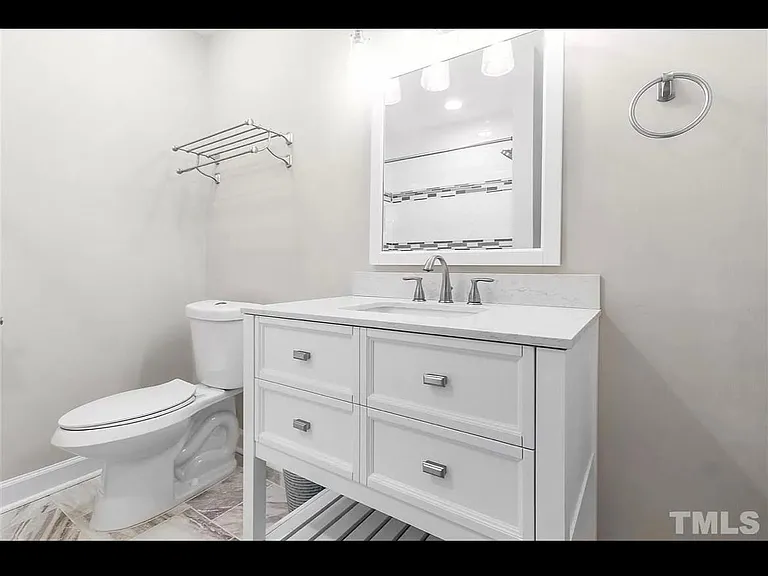 2705 Stageline Dr — Photo 5