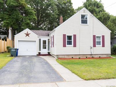 74 Greystone Road, Bridgeport, CT, 06610