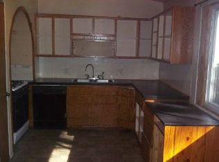 321 Cedar St S, Belle Plaine, MN 56011