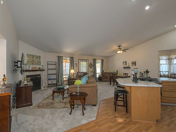 5th image of 14015 NE 83rd St