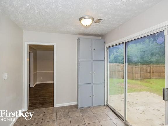 4th image of 871 Pine Shoals Dr