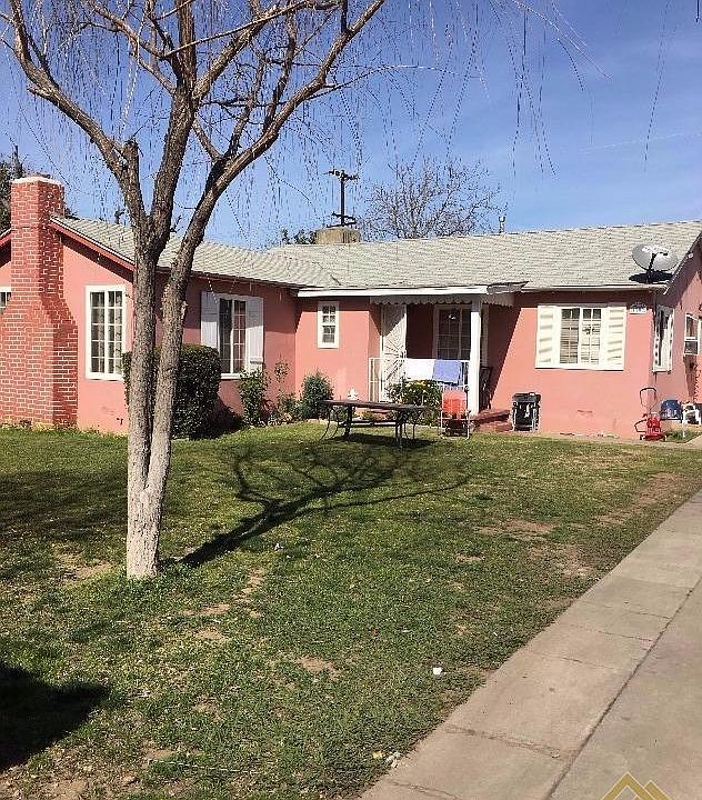 2nd image of 1100 3rd St