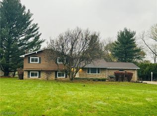 813 Southridge Rd, Northfield, OH 44067