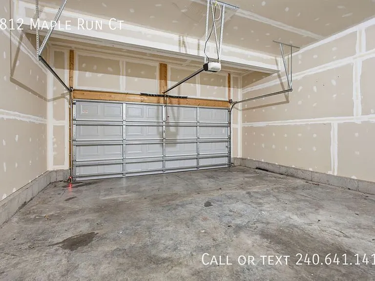 7812 Maple Run Ct — Photo 28