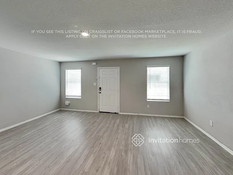 5525 Verdugos Pl — Photo 3