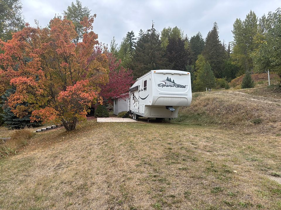 1st image of 2481 Squilax Anglemont Rd