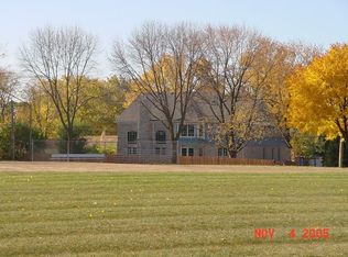 1417 N Chicago Ave, Arlington Heights, IL