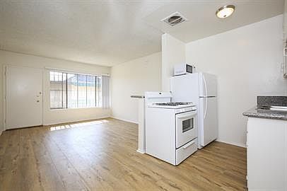 3rd image of 12514 Culver Blvd #10999727
