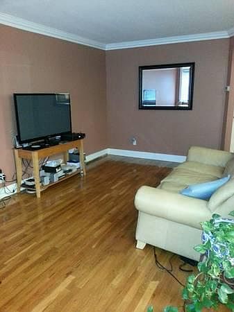 2nd image of 2044 E 61st St