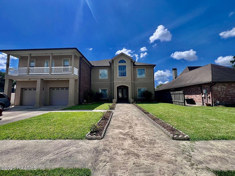 1st image of 204 Ravine Run Dr