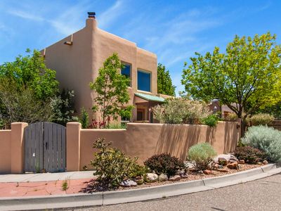 2907 Bonito Cir, Santa Fe, NM, 87507