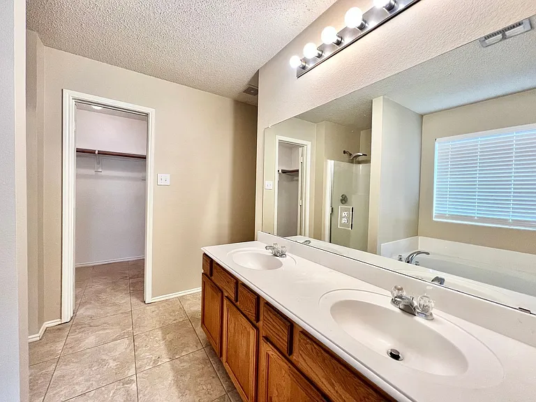 9925 George Washington Dr — Photo 7