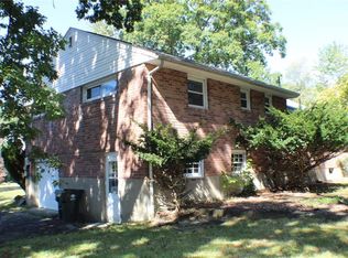 48 Hy Vue Dr, Newburgh, NY 12550