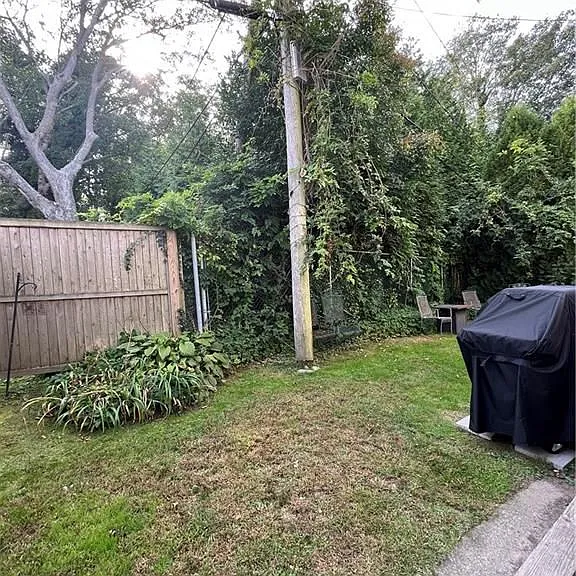 19 Pell St — Photo 23