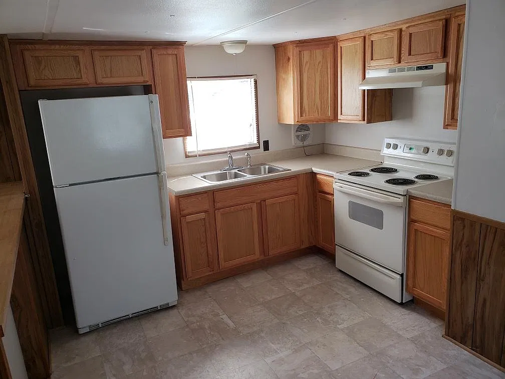 2 bed, 1.5 bath, $1,100 — Photo 4