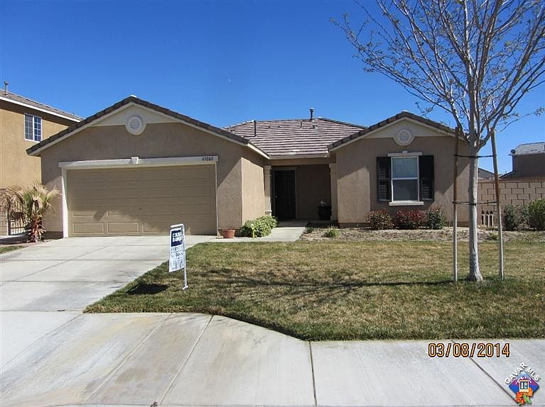 1st image of 43060 Vineyard Dr