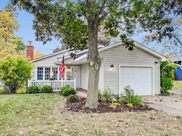 811 Wakeman Ave, Wheaton, IL 60187