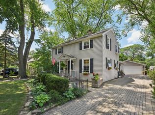 1427 S 5th St, Saint Charles, IL