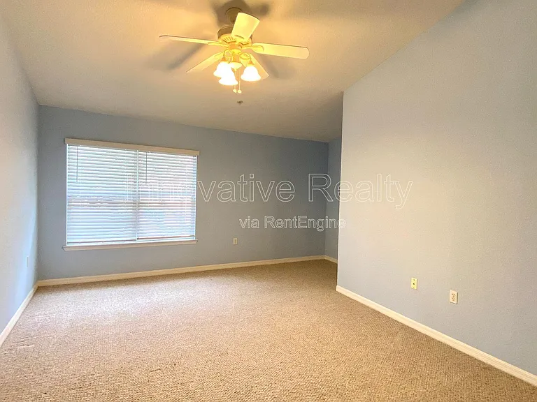 1608 Legacy Park Dr — Photo 10