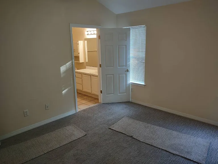 2418 Hydrangea St — Photo 6