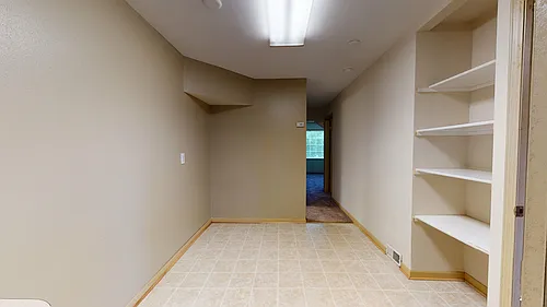 2905 Commercial Ave #1 — Photo 8