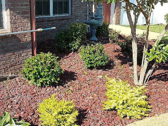 2nd image of 857 Indian Oaks Dr