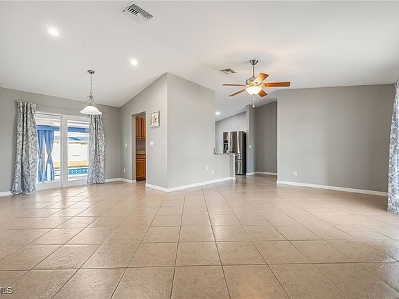5th image of 1091 Lovely Ln