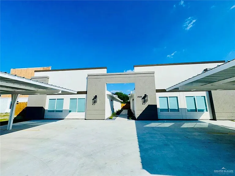 3505 S Dominique Dr #4 — Photo 1