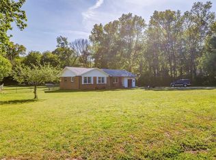 125 Clairmont Dr, Calhoun, GA 30701