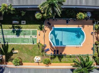 160 NE 8th Ave APT 26A, Hallandale, FL 33009