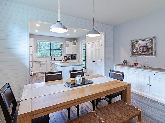 5th image of 552 SE Monet Drive